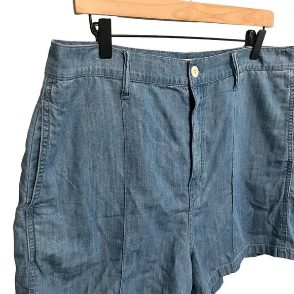 Madewell Pintuck Denim Shorts - Picture 5 of 11